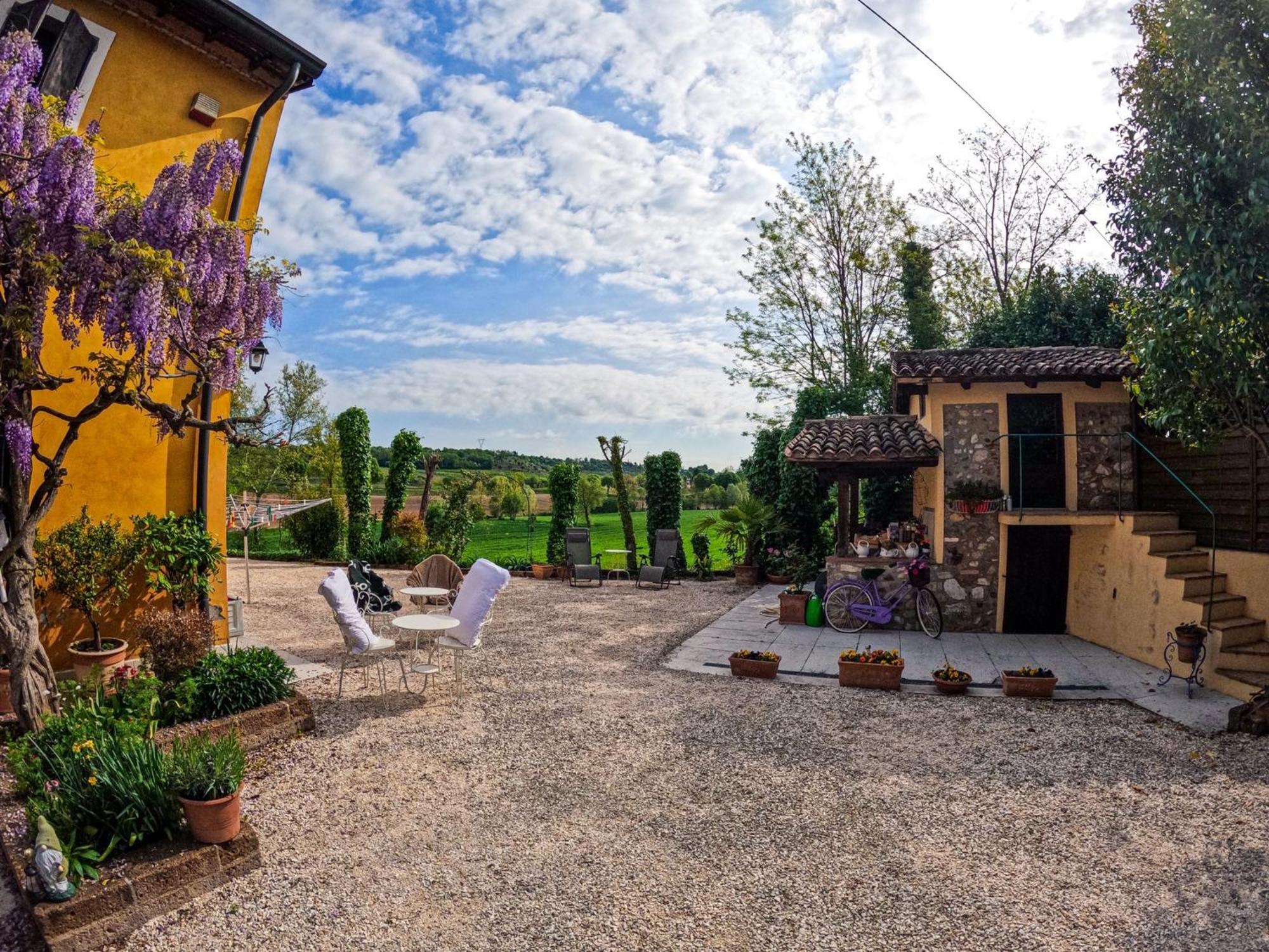 B&B Casacasina Monzambano Εξωτερικό φωτογραφία