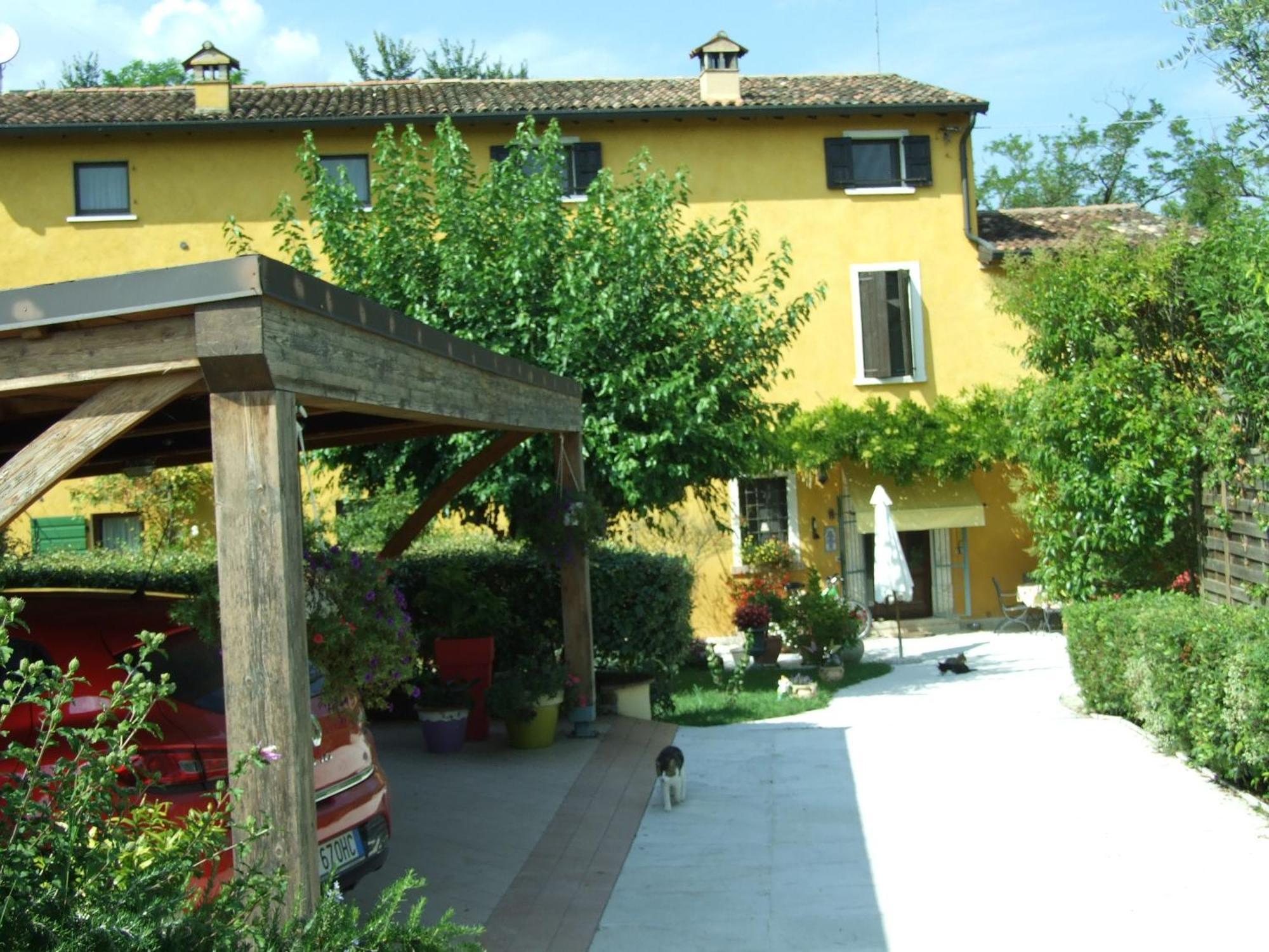 B&B Casacasina Monzambano Εξωτερικό φωτογραφία