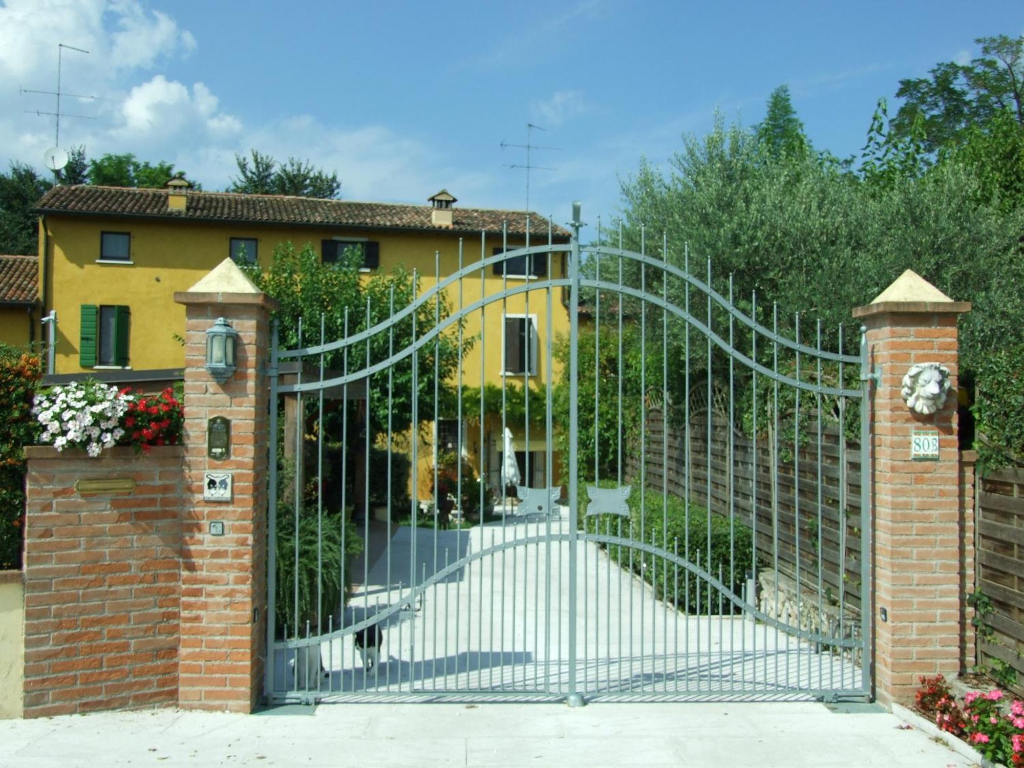 B&B Casacasina Monzambano Εξωτερικό φωτογραφία