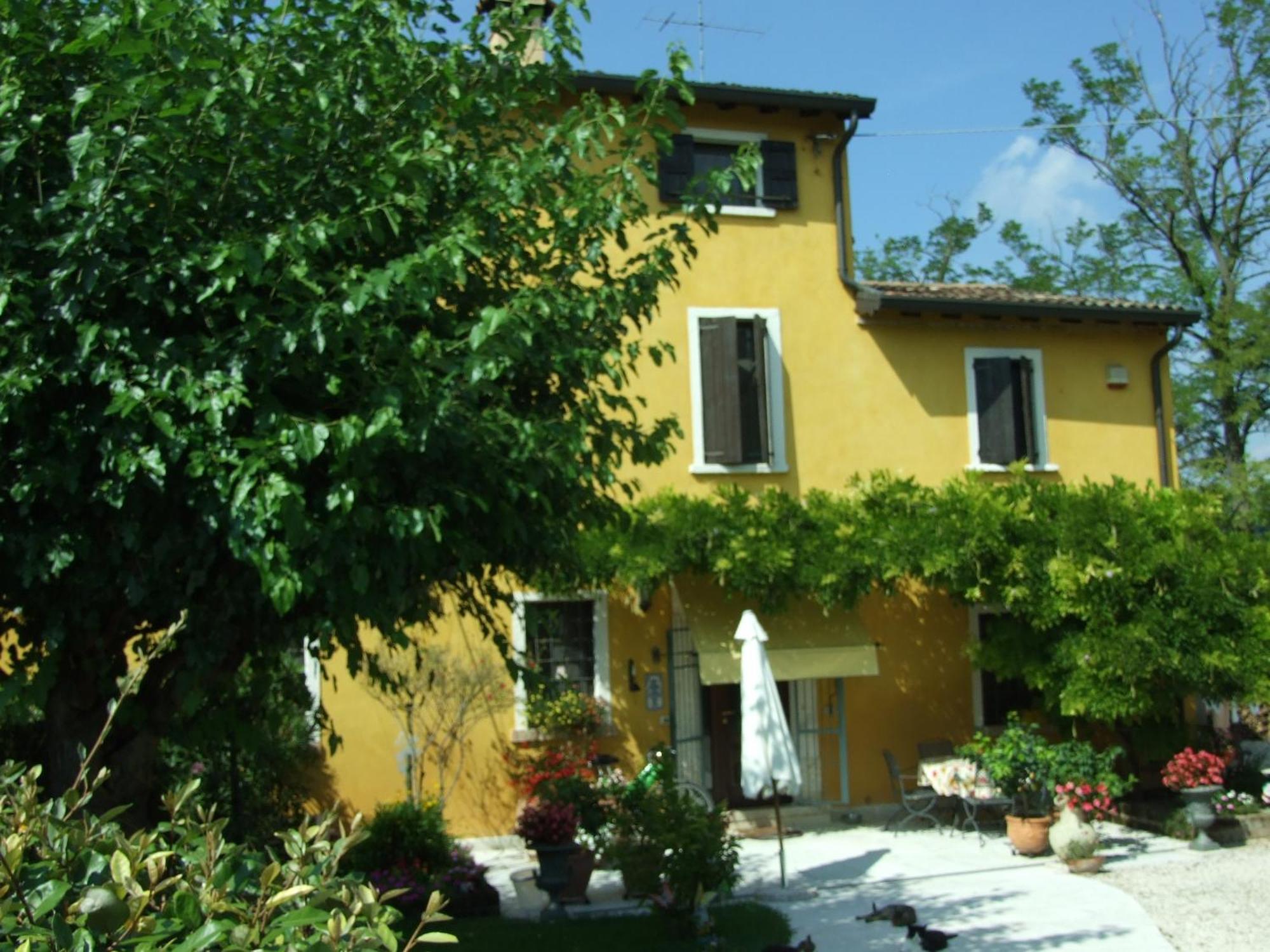 B&B Casacasina Monzambano Εξωτερικό φωτογραφία